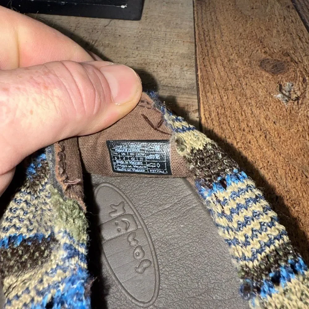 Sanuk Yew knit Sidewalk Surfer casual loafers size 9